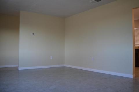 16017 Walnut St, Hesperia, CA 92345 photo 12