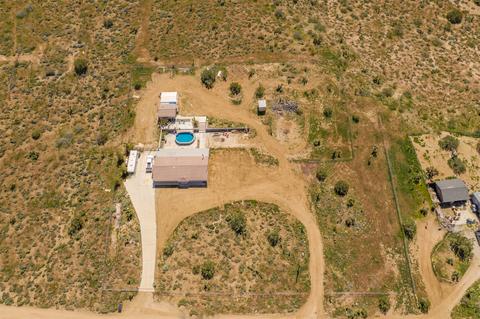 19922 Judy Ln, Apple Valley, CA 92308 photo 5