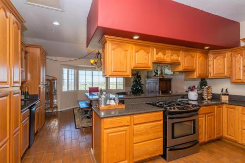 19922 Judy Ln, Apple Valley, CA 92308 photo 27