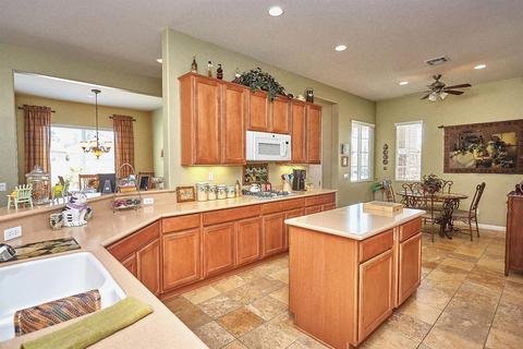 10317 Wilmington Ln, Apple Valley, CA 92308 photo 9