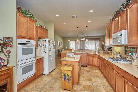 10317 Wilmington Ln, Apple Valley, CA 92308 photo 8