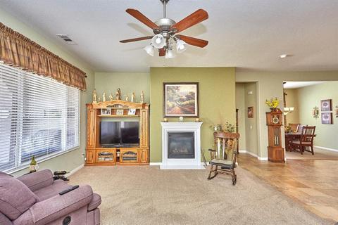 10317 Wilmington Ln, Apple Valley, CA 92308 photo 17