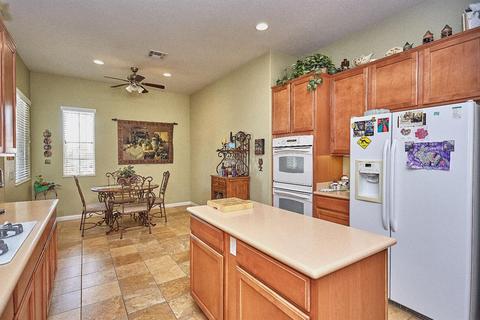 10317 Wilmington Ln, Apple Valley, CA 92308 photo 6