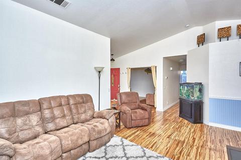15135 Halinor St, Hesperia, CA 92345 photo 7