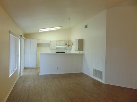 10841 Wakefield St E, Adelanto, CA 92301 photo 8