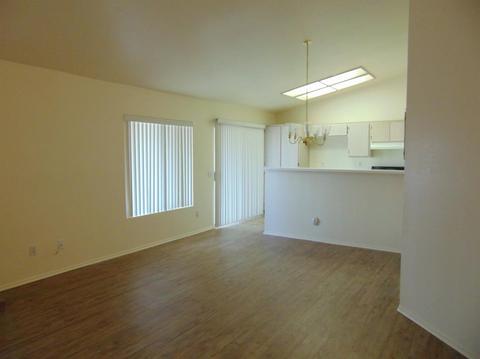 10841 Wakefield St E, Adelanto, CA 92301 photo 5