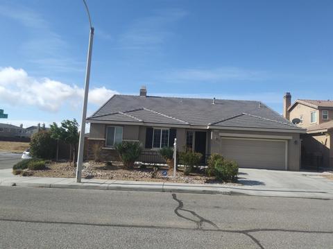 9139 Seal Beach Dr, Hesperia, CA 92344 photo 1