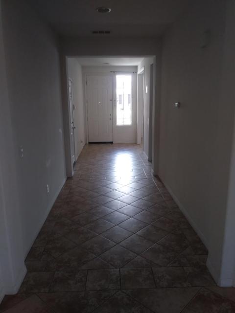 9139 Seal Beach Dr, Hesperia, CA 92344 photo 8