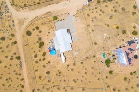 16267 Moccasin Rd, Apple Valley, CA 92307 photo 3