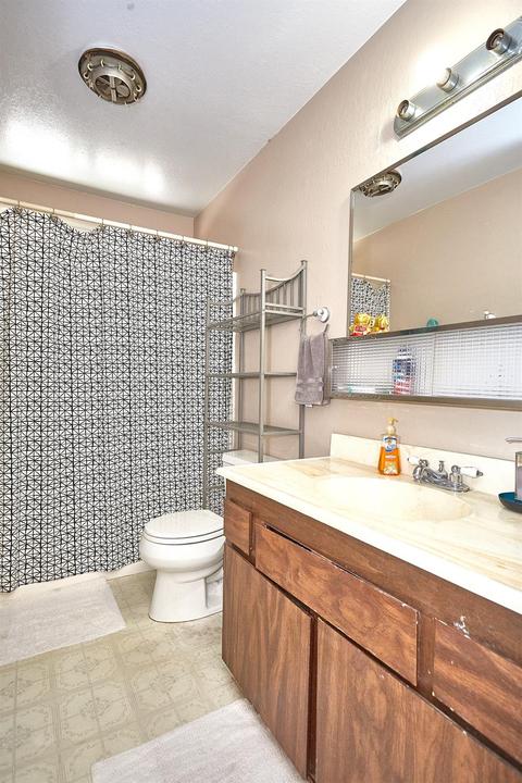 16653 Mesa St, Hesperia, CA 92345 photo 12