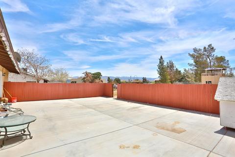 16653 Mesa St, Hesperia, CA 92345 photo 5