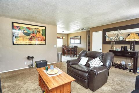 16653 Mesa St, Hesperia, CA 92345 photo 9