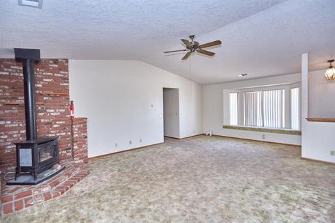 8929 Guava Ave, Hesperia, CA 92345 photo 6