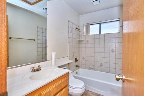 8929 Guava Ave, Hesperia, CA 92345 photo 19
