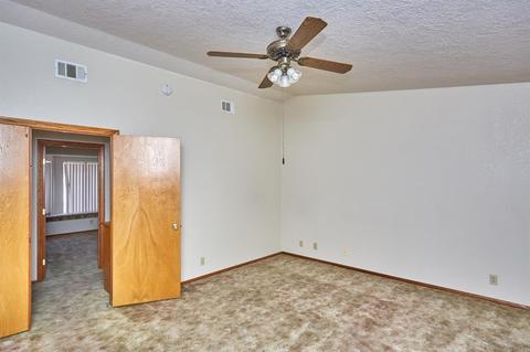 8929 Guava Ave, Hesperia, CA 92345 photo 21