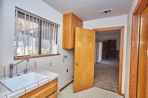 8929 Guava Ave, Hesperia, CA 92345 photo 12