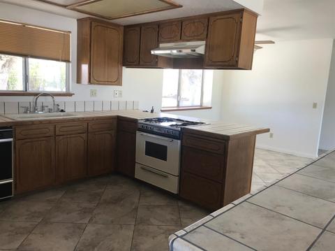 16568 Bodart St, Hesperia, CA 92345 photo 9