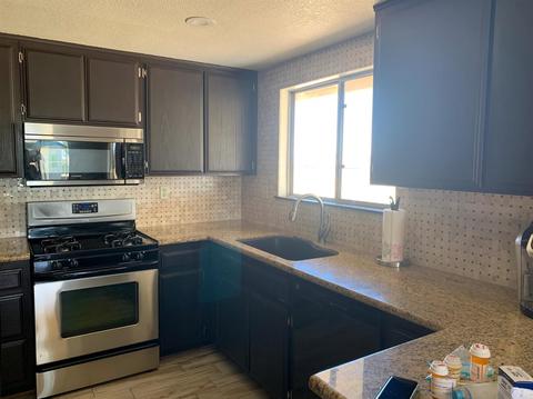 17822 Deodar St, Hesperia, CA 92345 photo 4