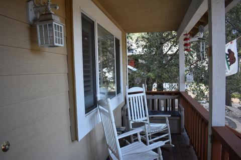 977 Pheasant Rd, Wrightwood, CA 92397 photo 4