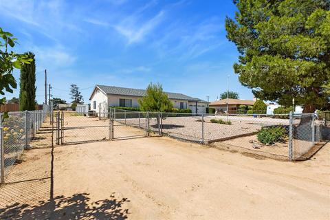 20973 Teton Rd, Apple Valley, CA 92308 photo 4