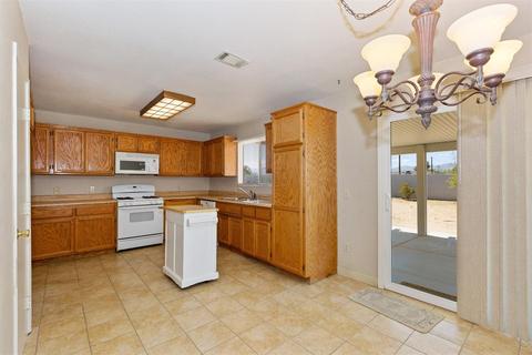 20973 Teton Rd, Apple Valley, CA 92308 photo 8