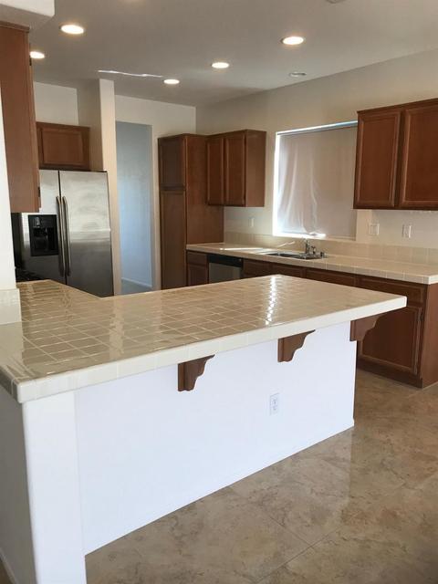 11021 Windcrest Ct, Adelanto, CA 92301 photo 5