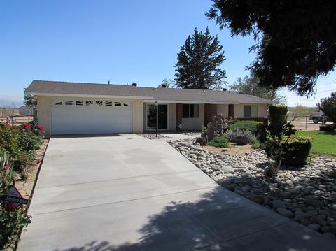 17771 Eucalyptus St, Hesperia, CA 92345 photo 2