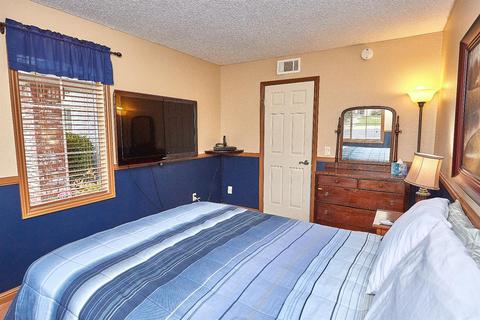 12848 Red River Rd, Victorville, CA 92392 photo 22