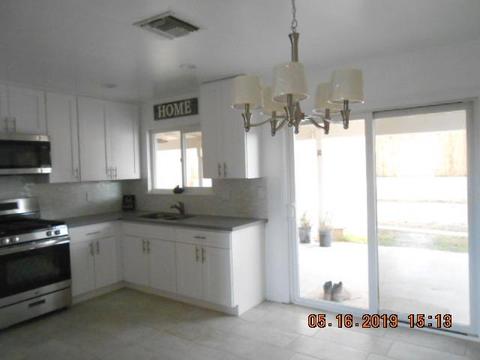 1704 Paloma St, Barstow, CA 92311 photo 3