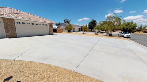 12834 Skyline Ranch Pl, Apple Valley, CA 92308 photo 4