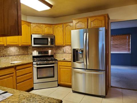 1621 De Anza St, Barstow, CA 92311 photo 1