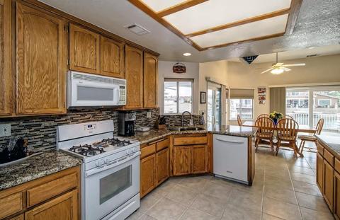 Undisclosed, Helendale, CA 92342 photo 12