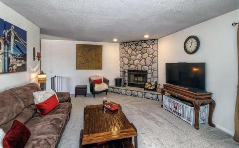 12556 Silverwood St, Hesperia, CA 92345 photo 4