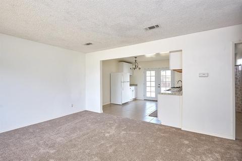 251 W E St, Colton, CA 92324 photo 12