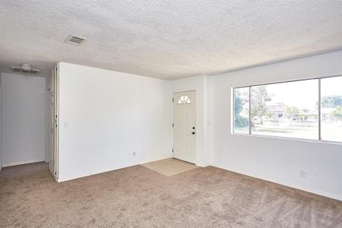 251 W E St, Colton, CA 92324 photo 6