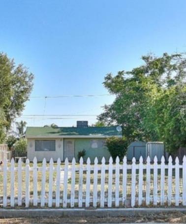 251 W E St, Colton, CA 92324 photo 2