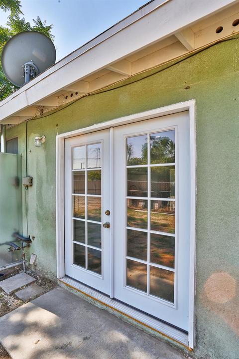 251 W E St, Colton, CA 92324 photo 31