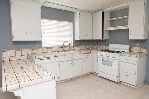 37152 Torres Ave, Barstow, CA 92311 photo 4