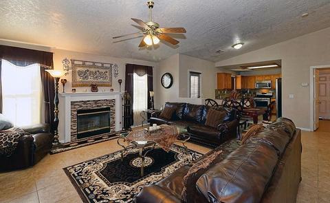 14821 Clovis St, Victorville, CA 92394 photo 2
