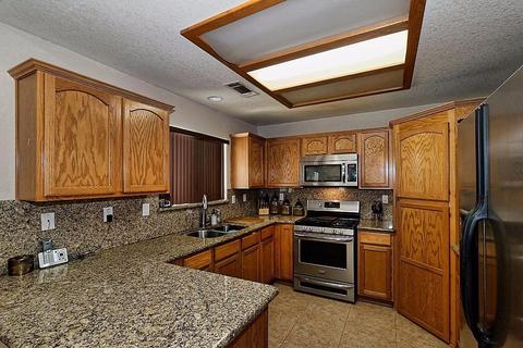 14821 Clovis St, Victorville, CA 92394 photo 4
