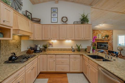 16320 Wintun Rd, Apple Valley, CA 92307 photo 9