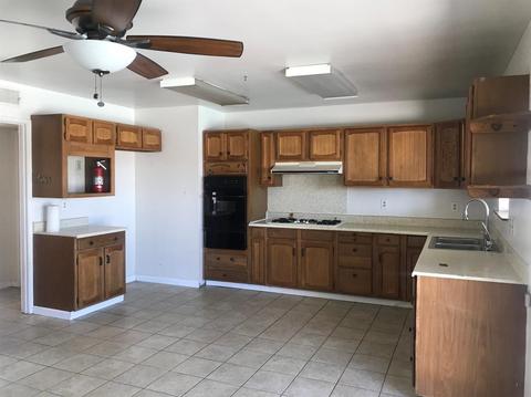1233 E Navajo St, Barstow, CA 92311 photo 20