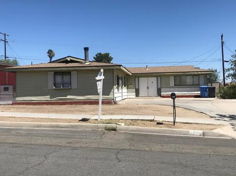 1233 E Navajo St, Barstow, CA 92311 photo 3