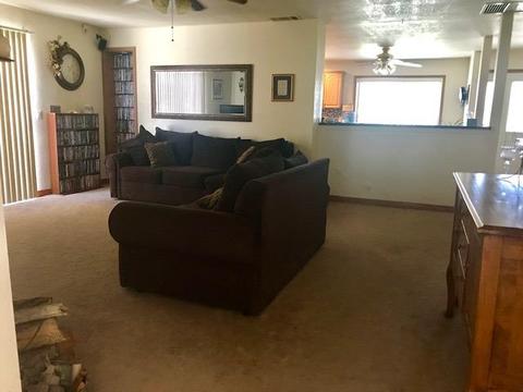 17910 Cajon St, Hesperia, CA 92345 photo 3
