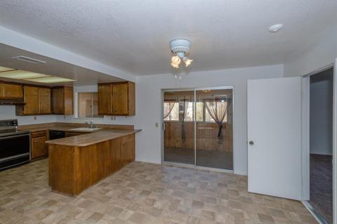21150 Pine Ridge Ave, Apple Valley, CA 92307 photo 3