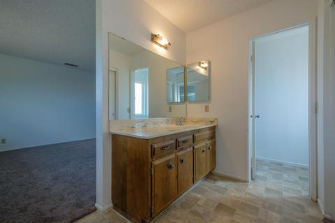 21150 Pine Ridge Ave, Apple Valley, CA 92307 photo 5
