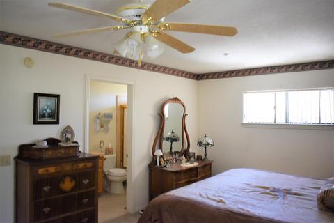 5226 Desert View Dr, Wrightwood, CA 92397 photo 14
