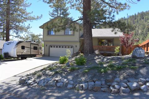 5226 Desert View Dr, Wrightwood, CA 92397 photo 2