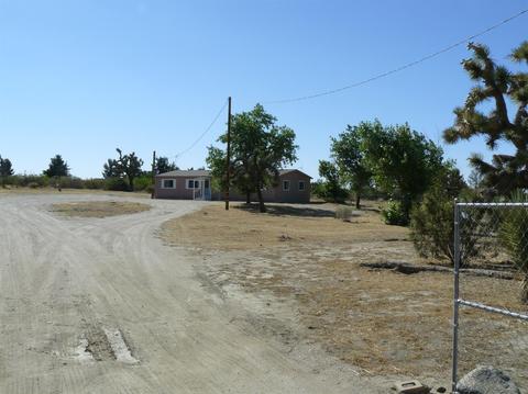 12174 Greystone Rd, Phelan, CA 92371 photo 15