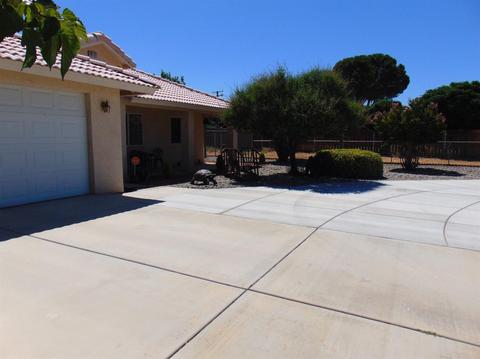 10721 Cochiti Rd, Apple Valley, CA 92308 photo 7